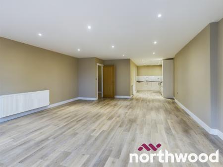 1 bedroom Flat to let in Moulsham Street, Chelmsford, CM2