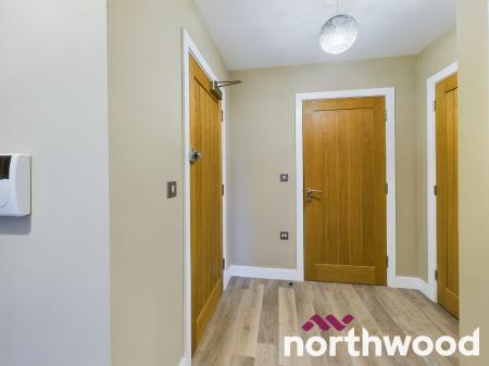 1 bedroom Flat to let in Moulsham Street, Chelmsford, CM2