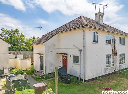 1 bedroom Maisonette to let in Charnwood Avenue, Chelmsford, CM1