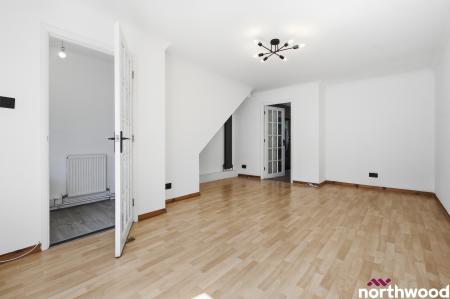 3 bedroom Terraced House to let in Sheppard Drive, Chelmsford, CM2