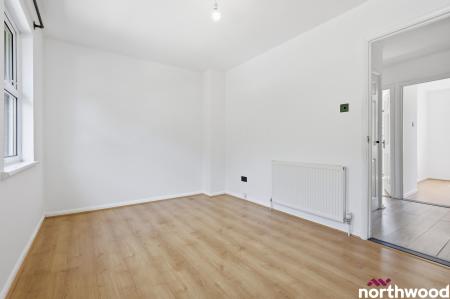 3 bedroom Terraced House to let in Sheppard Drive, Chelmsford, CM2