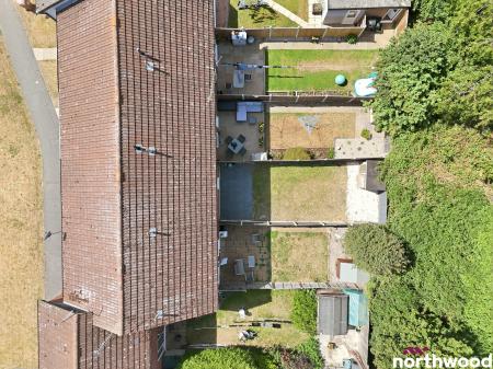 3 bedroom Terraced House to let in Sheppard Drive, Chelmsford, CM2