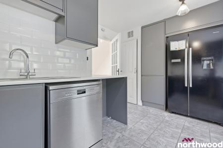 3 bedroom Terraced House to let in Sheppard Drive, Chelmsford, CM2
