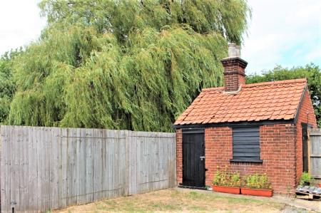 0 bedroom Maisonette to let in Main Road, Margaretting, CM4