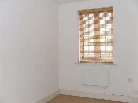 2 bedroom Flat to let in Flitch Green