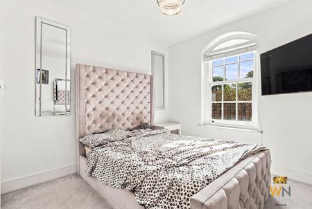 1 bedroom Flat for sale in 2 Primrose Hill, Crown Street, Brentwood, CM14