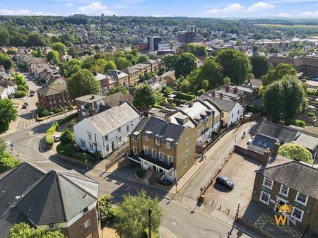 1 bedroom Flat for sale in 2 Primrose Hill, Crown Street, Brentwood, CM14