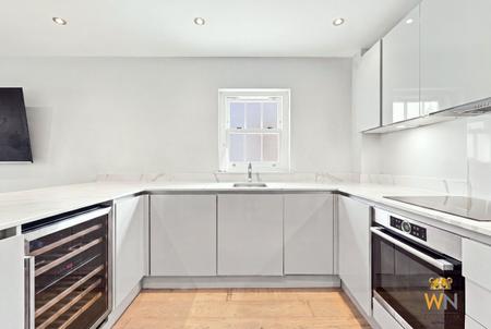 1 bedroom Flat for sale in 2 Primrose Hill, Crown Street, Brentwood, CM14