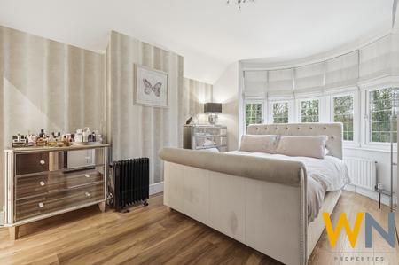 4 bedroom Detached house for sale in Alexander Lane, Shenfield, Brentwood, CM15