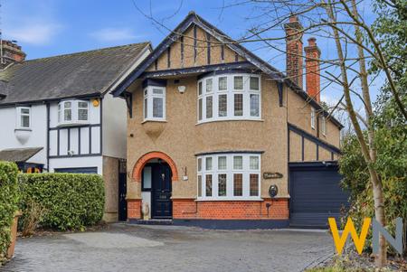 4 bedroom Detached house for sale in Alexander Lane, Shenfield, Brentwood, CM15