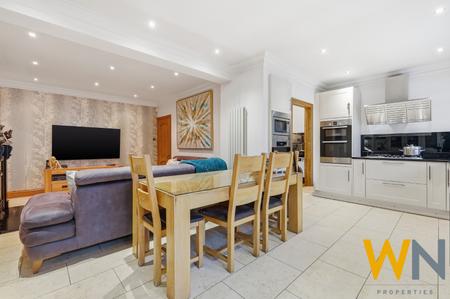 4 bedroom Detached house for sale in Alexander Lane, Shenfield, Brentwood, CM15