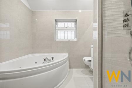 4 bedroom Detached house for sale in Alexander Lane, Shenfield, Brentwood, CM15