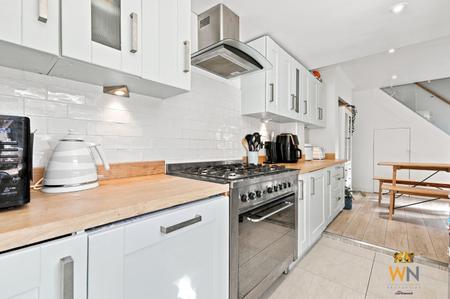 3 bedroom Semi-detached house for sale in Alfred Road, Brentwood, CM14