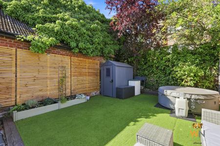 3 bedroom Semi-detached house for sale in Alfred Road, Brentwood, CM14