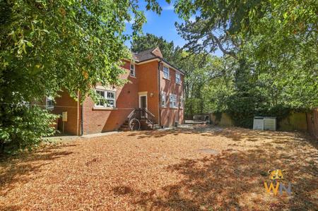 5 bedroom Detached house for sale in Arbour Lane, Springfield, Chelmsford, CM1