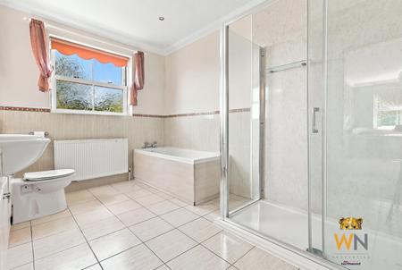 5 bedroom Detached house for sale in Arbour Lane, Springfield, Chelmsford, CM1