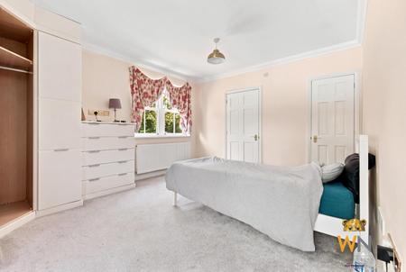 5 bedroom Detached house for sale in Arbour Lane, Springfield, Chelmsford, CM1
