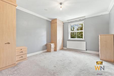 5 bedroom Detached house for sale in Arbour Lane, Springfield, Chelmsford, CM1