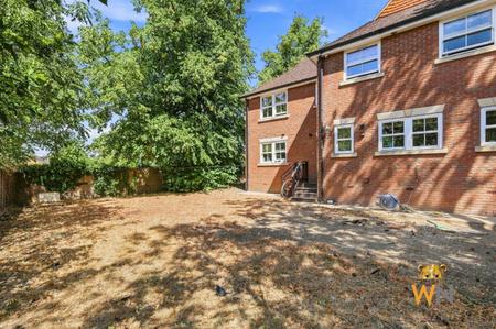 5 bedroom Detached house for sale in Arbour Lane, Springfield, Chelmsford, CM1