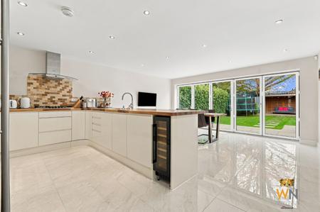 4 bedroom Detached house for sale in Byron Road, Hutton, Brentwood, CM13