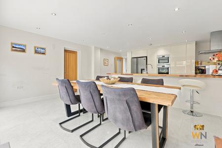 4 bedroom Detached house for sale in Byron Road, Hutton, Brentwood, CM13