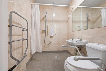 1 bedroom Flat for sale in Chelmsford Road, Shenfield, Brentwood, CM15