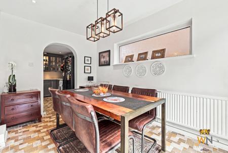 5 bedroom Detached house for sale in Clifton Way, Hutton, CM13