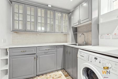 5 bedroom Detached house for sale in Clifton Way, Hutton, CM13