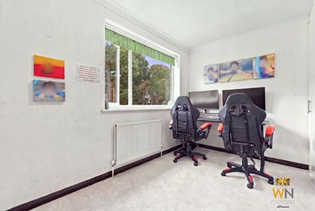 5 bedroom Detached house for sale in Clifton Way, Hutton, CM13
