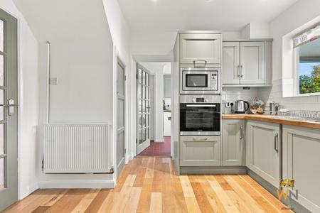 3 bedroom Semi-detached house for sale in Clyde Crescent, Chelmsford, CM1