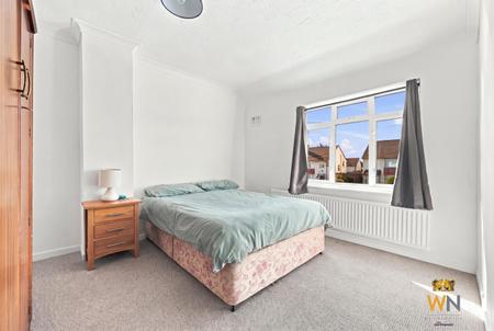 3 bedroom Semi-detached house for sale in Clyde Crescent, Chelmsford, CM1