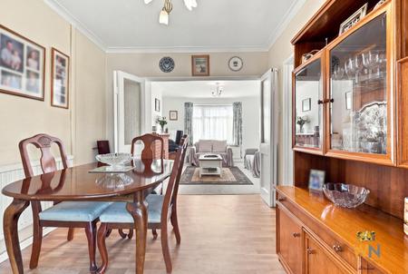 3 bedroom Semi-detached house for sale in Clyde Crescent, Chelmsford, CM1
