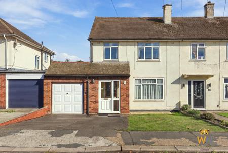 3 bedroom Semi-detached house for sale in Clyde Crescent, Chelmsford, CM1