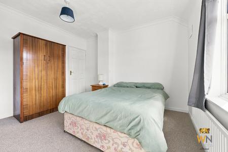 3 bedroom Semi-detached house for sale in Clyde Crescent, Chelmsford, CM1