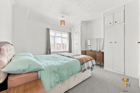 3 bedroom Semi-detached house for sale in Clyde Crescent, Chelmsford, CM1