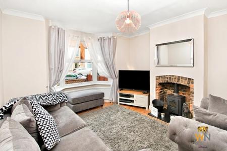 2 bedroom Semi-detached house for sale in Douglas Road, Hornchurch, RM11