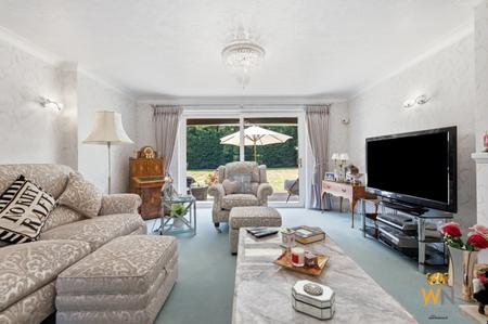 4 bedroom Detached house for sale in Heronway, Shenfield, Brentwood, CM13