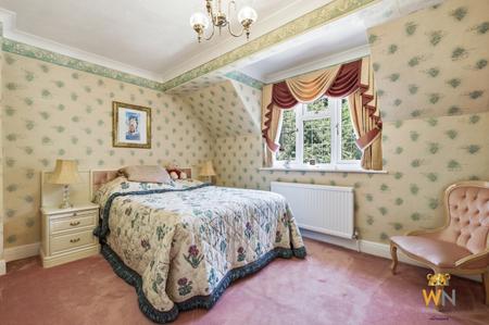 4 bedroom Detached house for sale in Heronway, Shenfield, Brentwood, CM13