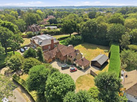 4 bedroom Detached house for sale in Heronway, Shenfield, Brentwood, CM13