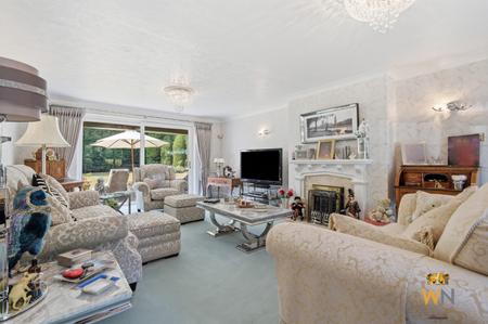 4 bedroom Detached house for sale in Heronway, Shenfield, Brentwood, CM13