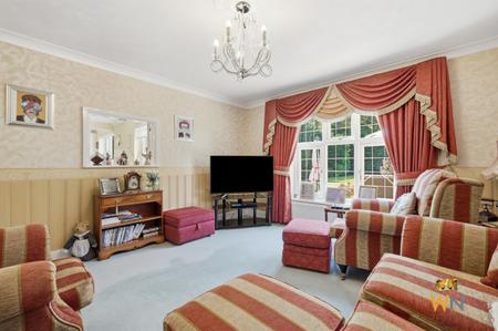 4 bedroom Detached house for sale in Heronway, Shenfield, Brentwood, CM13