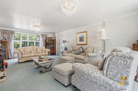 4 bedroom Detached house for sale in Heronway, Shenfield, Brentwood, CM13