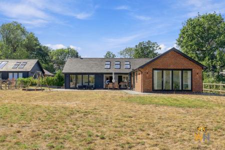 4 bedroom Detached house for sale in Hutton Meadow North Drive, Hutton, CM13