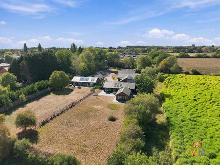 4 bedroom Detached house for sale in Hutton Meadow North Drive, Hutton, CM13