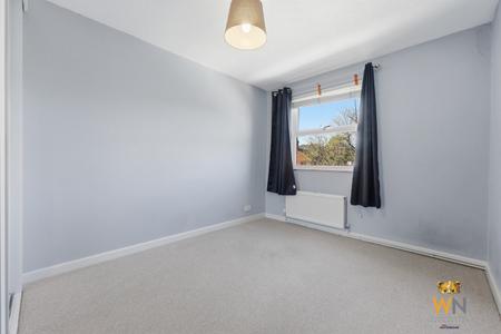 2 bedroom Flat for sale in Hutton Road, Shenfield, Brentwood, CM15