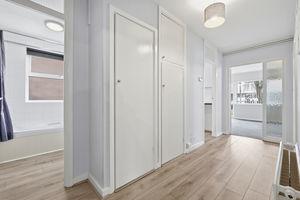 2 bedroom Flat for sale in Hutton Road, Shenfield, Brentwood, CM15