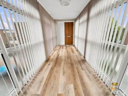 2 bedroom Flat for sale in Hutton Road, Shenfield, CM15
