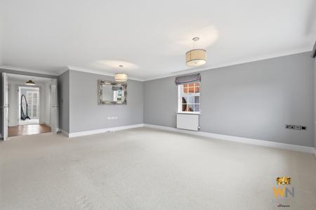 2 bedroom Apartment for sale in Kipling Close, Warley, Brentwood, CM14