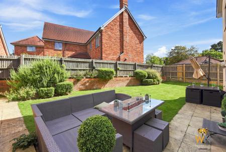 5 bedroom Detached house for sale in Magnolia Crescent, Great Warley, Brentwood, CM13