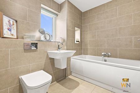 5 bedroom Detached house for sale in Magnolia Crescent, Great Warley, Brentwood, CM13